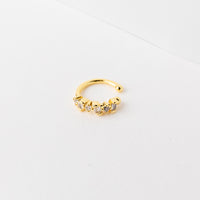 Lea Brilliants Earcuff in Gold