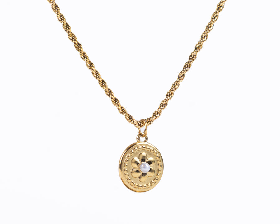 BIRTHSTONE FLOWER PENDANT NECKLACE