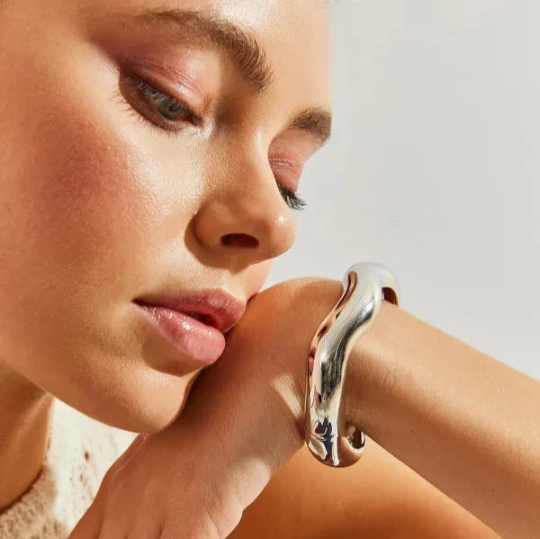 Chiara Steel Wavy Handcuff Bracelet