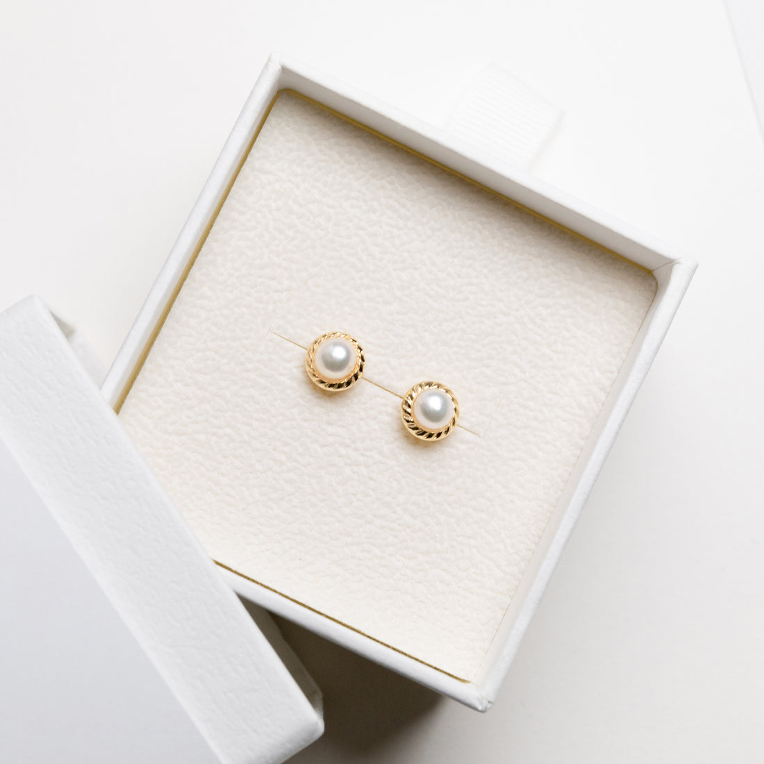 Chloe Pearl with Gold Outline Studs 14K Gold