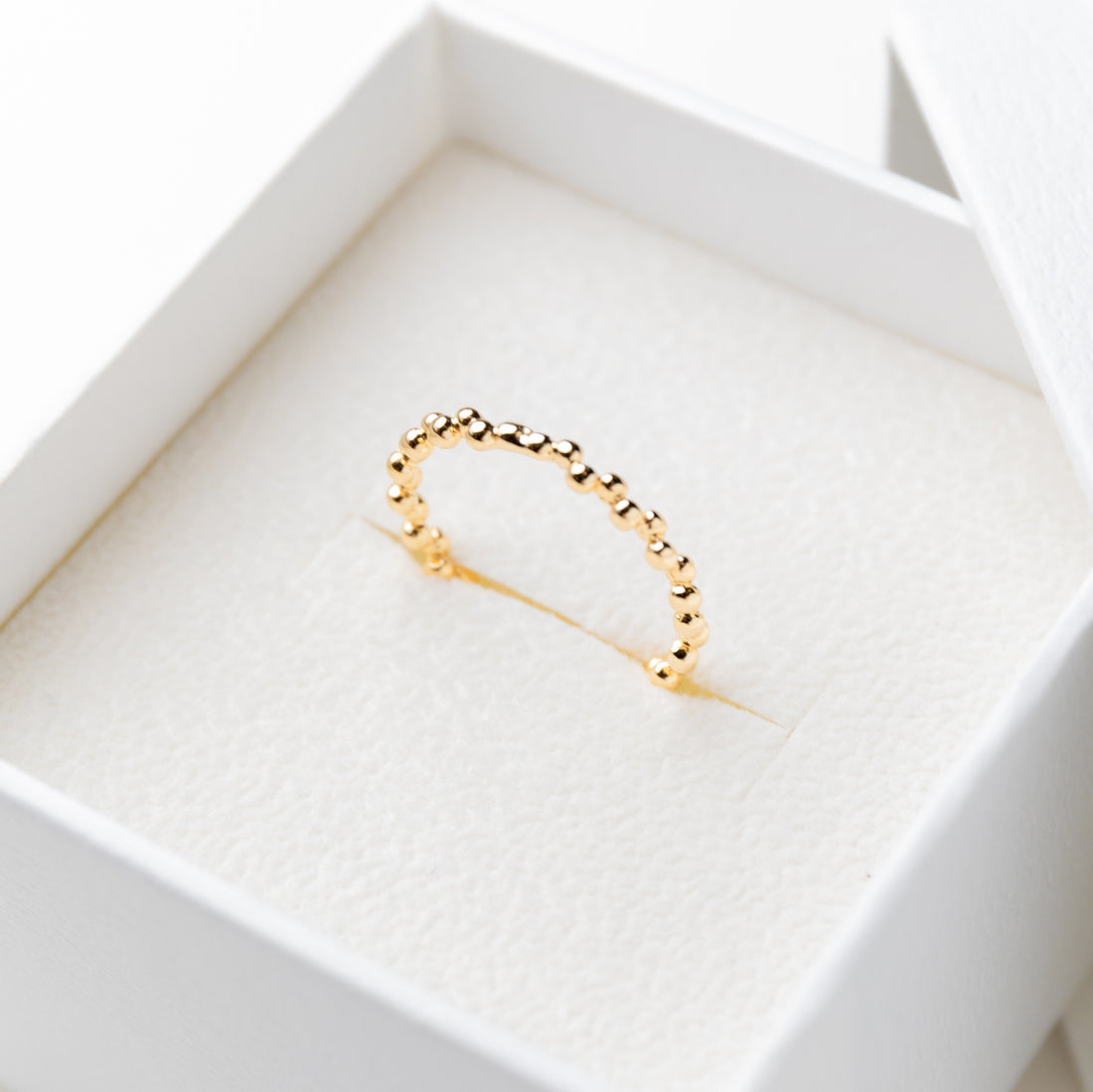 Diana Dainty Bold Beaded Ring in Gold