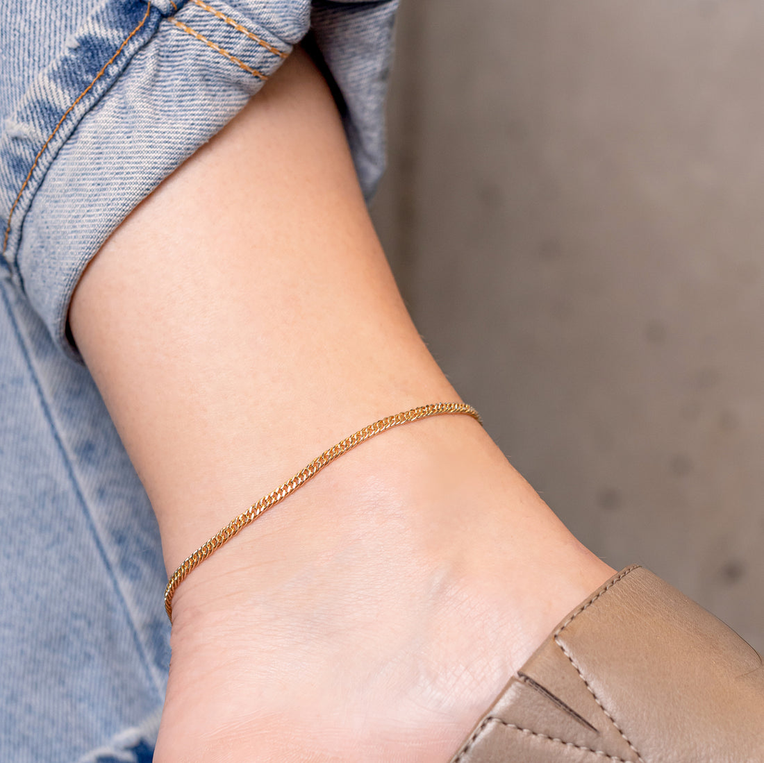 Danai Dainty Cuban Link Anklet in Gold