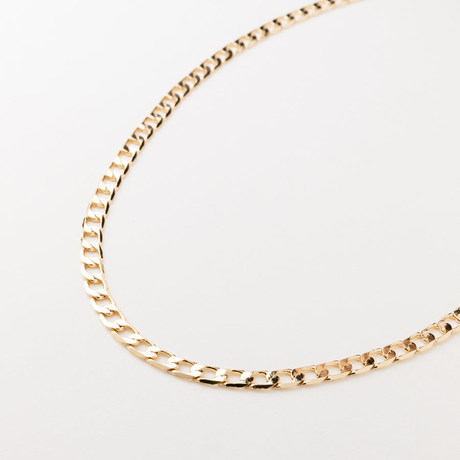 Zoe Classic Curb Chain in Gold