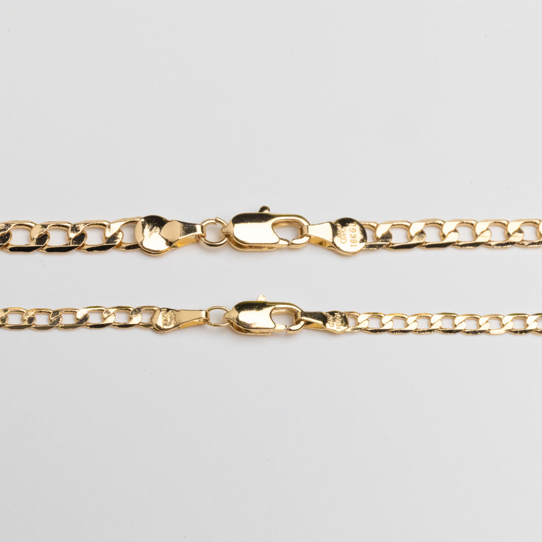 Zoe Classic Curb Chain in Gold